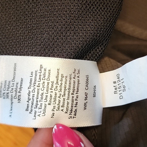 NWT Eddie Bauer Dark Green Sleeveless Jacket - Picture 9 of 11